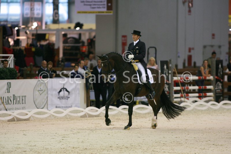 LAUGKS_MEGGLE\'S WELTTALL_MILANO_2011_SS2_2378.jpg